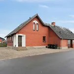 Spacious Near The Hébergement de vacances