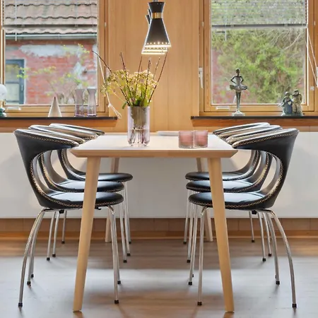 Spacious Near The * Bagenkop