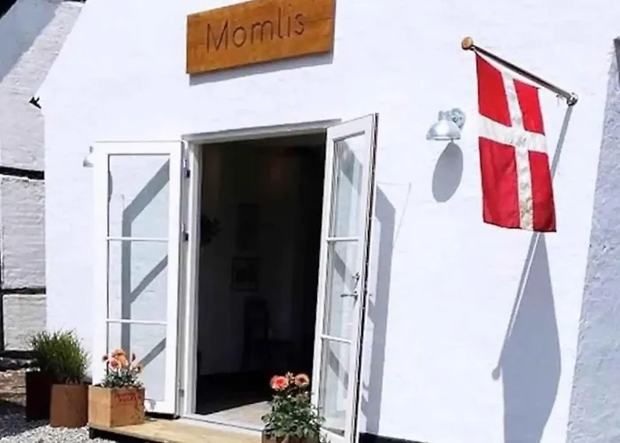 Spacious Near The Feriehus