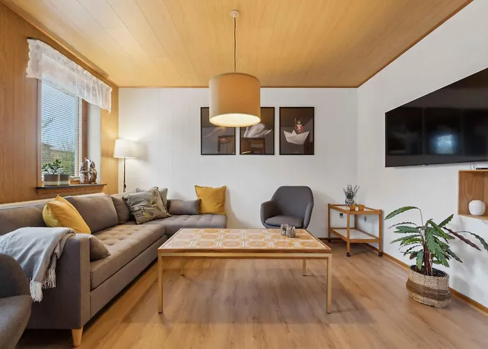 Spacious Near The Semesterbostad