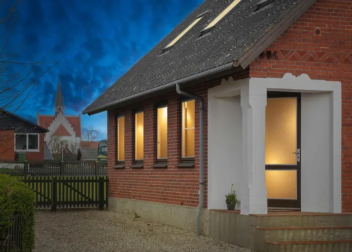 Spacious Near The Semesterbostad